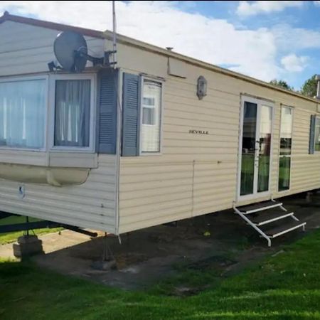 2 Bedroom Caravan With Sea Views Eastchurch Eksteriør bilde