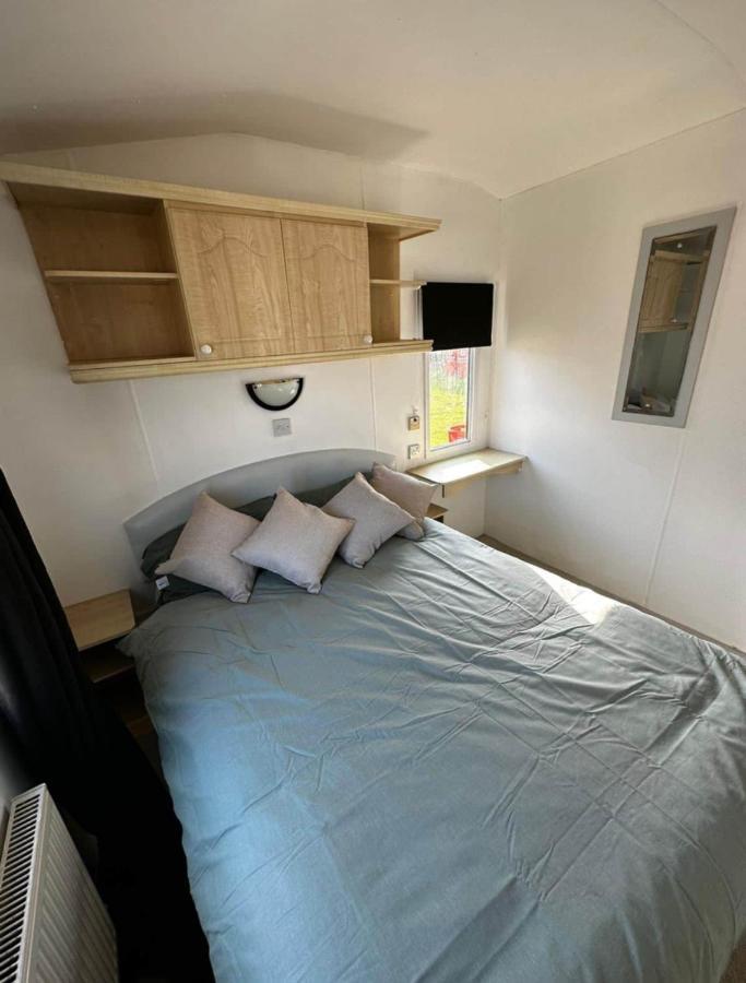 2 Bedroom Caravan With Sea Views Eastchurch Eksteriør bilde
